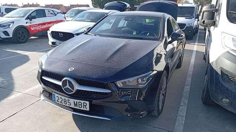 Usado Mercedes CLA250e 218 CV (160 kW) 2022 Negro Berlina