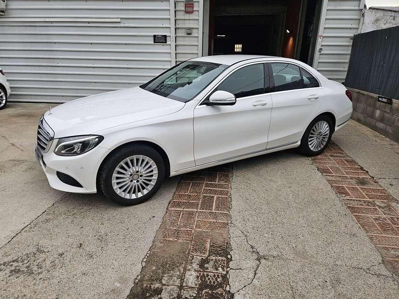 Usado Mercedes C220 170 CV (125 kW) 2015 Blanco Berlina