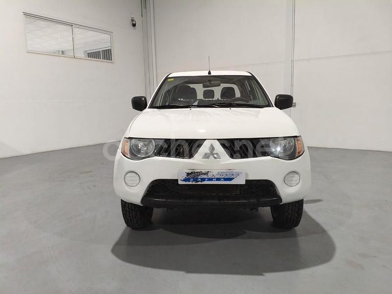Blanco Usado 2008 Mitsubishi L200 Intense Recogida | 11.900 € - Imagen 1/4