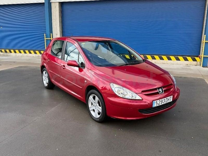 Usado Peugeot 307 110 CV (80 kW) 2004 Granate Berlina