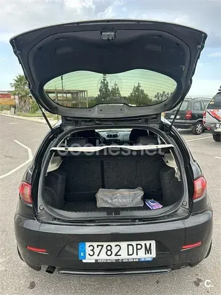 Usado Alfa Romeo 147 Impression 115 CV (84 kW) 2005 Negro Utilitario