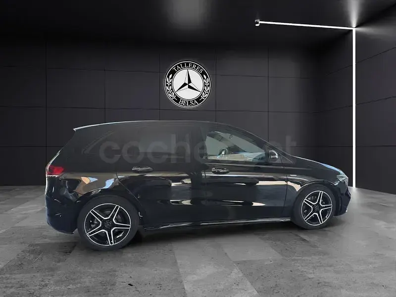 Usado Mercedes B200 150 CV (110 kW) 2025 Negro Utilitario