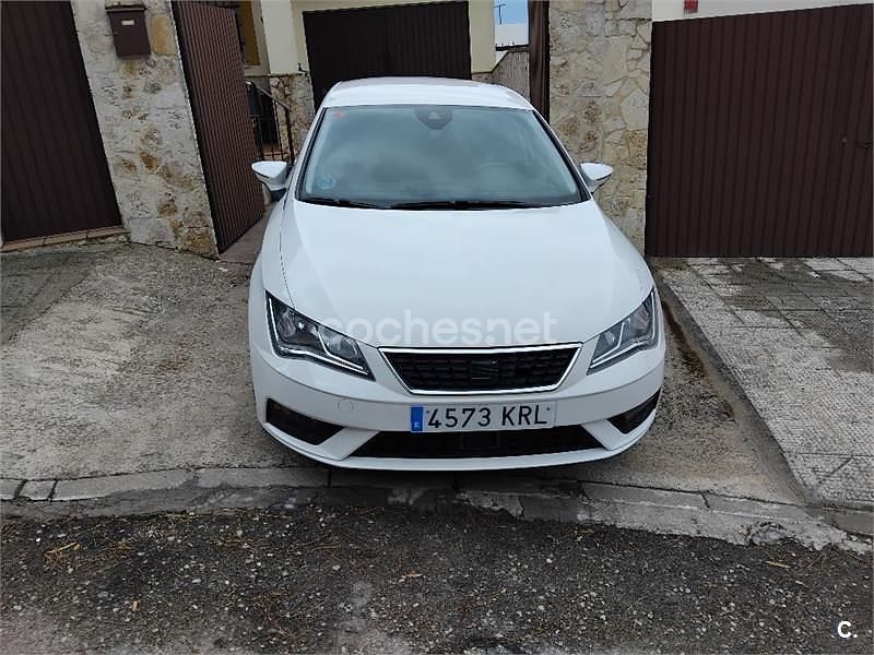 Usado Seat Leon Style 115 CV (84 kW) 2018 Blanco Berlina