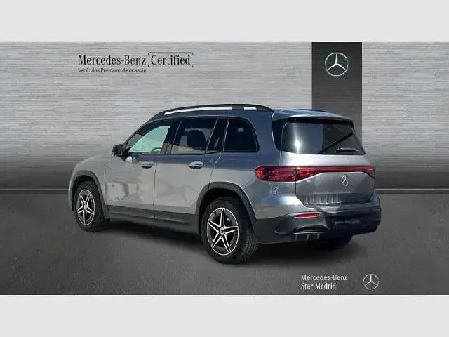 Usado Mercedes EQB250 139 kW (190 CV) 2025 Gris montaña SUV