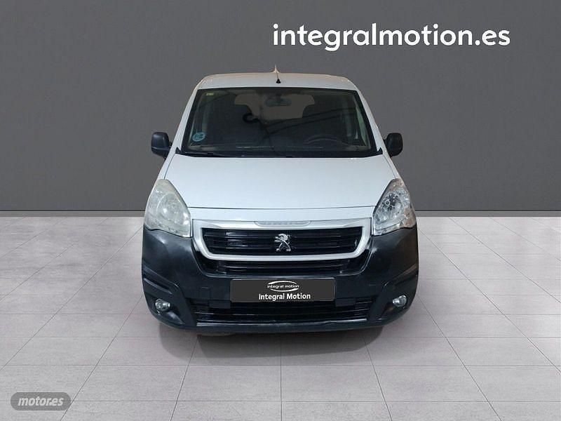Usado Peugeot Partner Tepee Access 74 CV (54 kW) 2018 Blanco Monovolumen