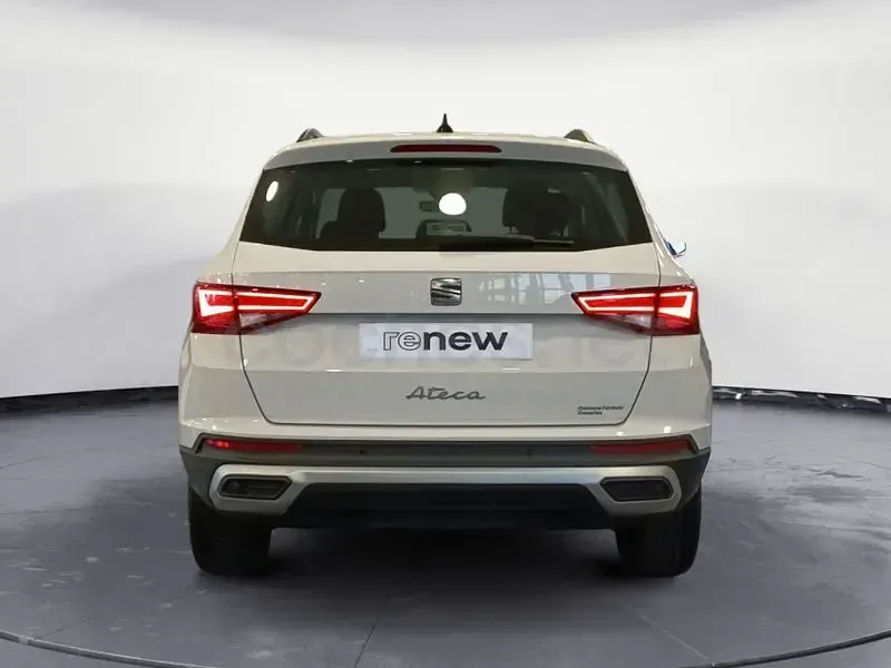 Usado Seat Ateca Style 150 CV (110 kW) 2023 Blanco SUV