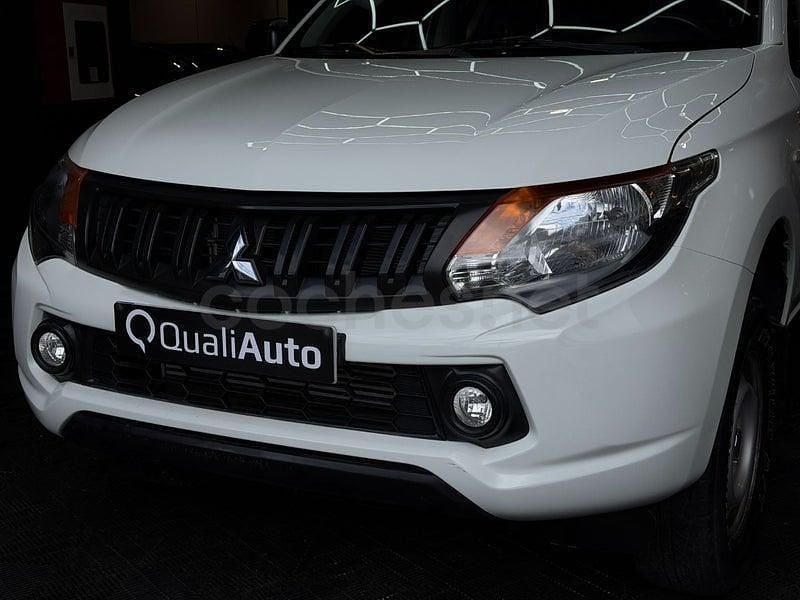 Usado Mitsubishi L200 150 CV (110 kW) 2019 Blanco Pickup/Camioneta