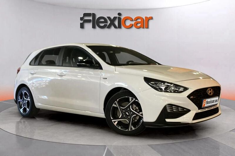 Blanco Usado 2023 Hyundai i30 N Line Berlina | 16.990 € (Precio justo) - Imagen 1/4