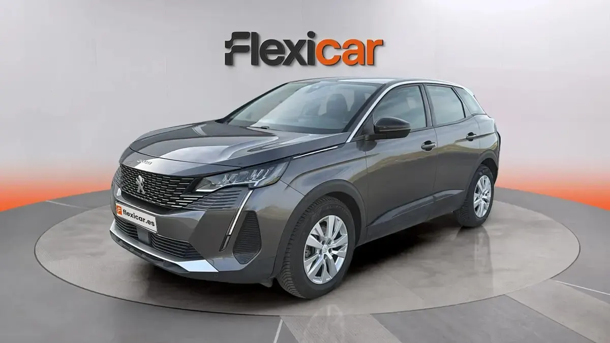 Usado Peugeot 3008 Active 131 CV (96 kW) 2022 Gris SUV