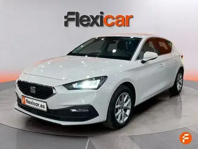 Usado Seat Leon Style 116 CV (85 kW) 2025 Blanco Berlina