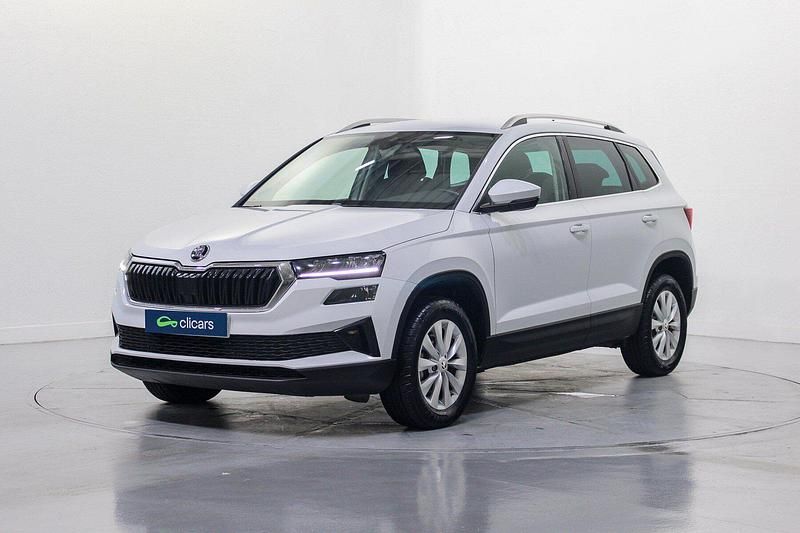Usado Skoda Karoq Ambition 115 CV (84 kW) 2023 Blanco SUV