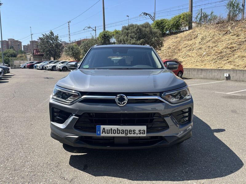 Usado Ssangyong (KGM) Korando 149 CV (109 kW) 2023 Gris SUV