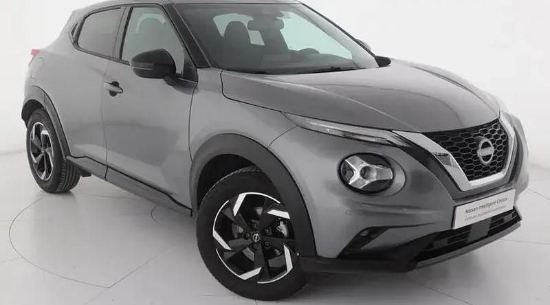 Skline grey (metalizado) Usado 2024 Nissan Juke N-Connecta SUV | 19.500 € (Precio justo) - Imagen 1/4