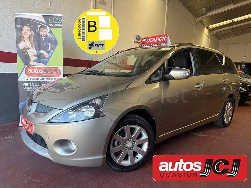 Usado Mitsubishi Grandis Intense+ 136 CV (100 kW) 2007 Beige Monovolumen