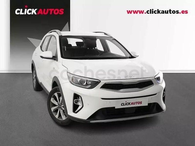 Usado Kia Stonic 100 CV (73 kW) 2025 Blanco SUV