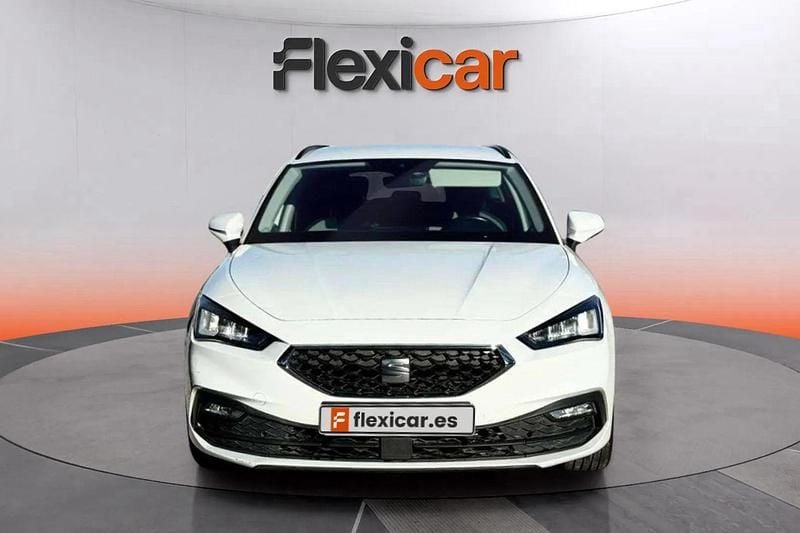 Usado Seat Leon Style 116 CV (85 kW) 2021 Blanco Utilitario