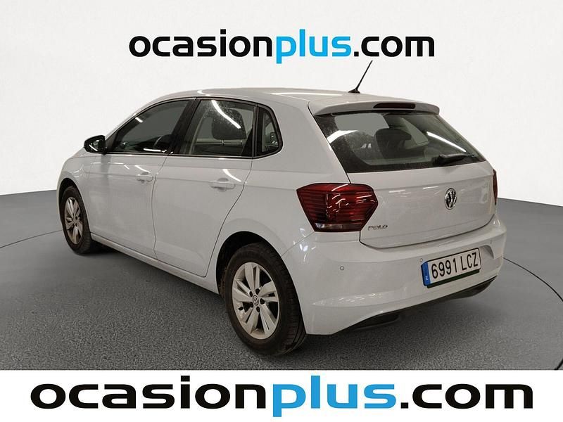 Usado VW Polo Advance 95 CV (69 kW) 2019 Gris / plata Berlina