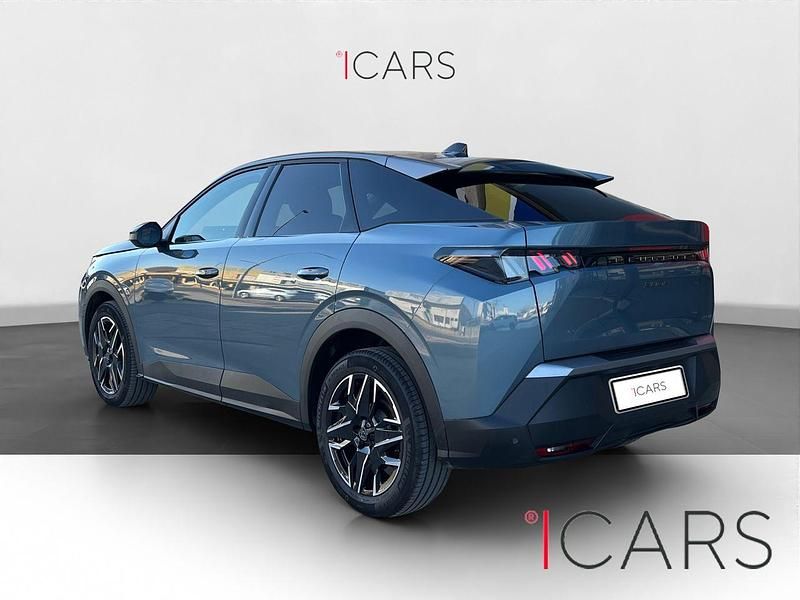 Usado Peugeot 3008 Allure 136 CV (100 kW) 2024 Azul SUV