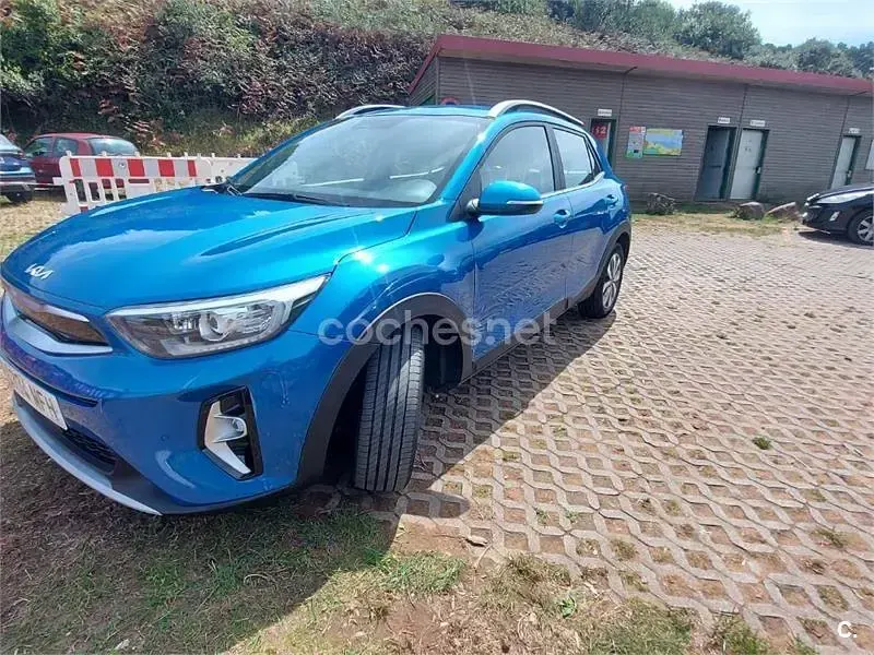 Usado Kia Stonic Plus 84 CV (61 kW) 2023 Azul SUV