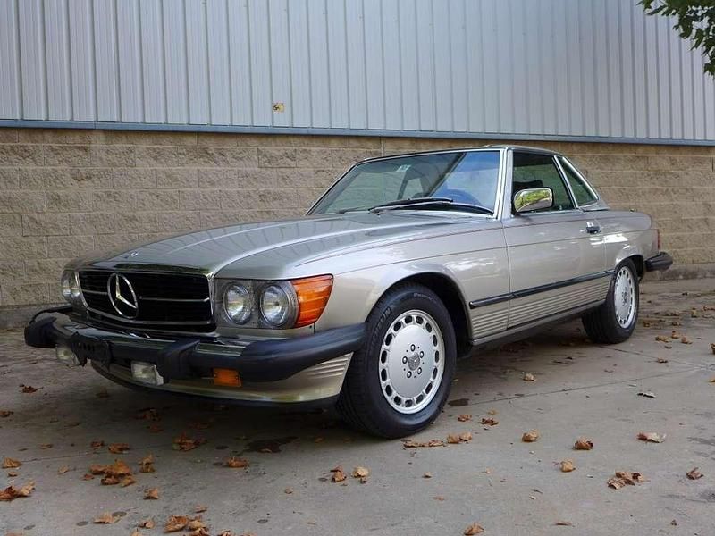 Usado Mercedes 560 227 CV (166 kW) 1987 Beige Descapotable