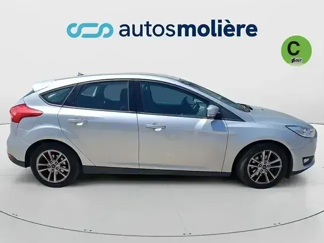 Usado Ford Focus Trend+ 125 CV (91 kW) 2018 Gris Berlina