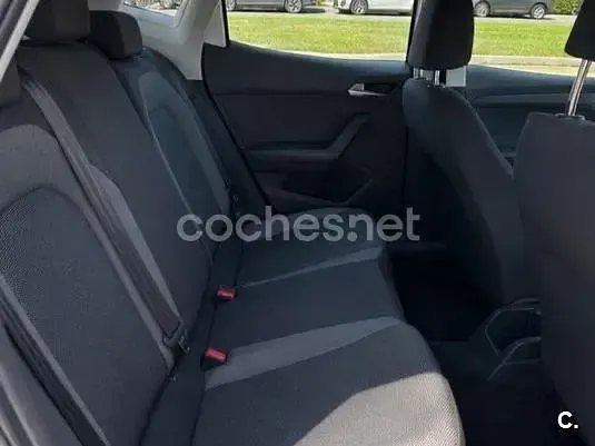 Usado Seat Ibiza Style 75 CV (55 kW) 2018 Blanco Utilitario