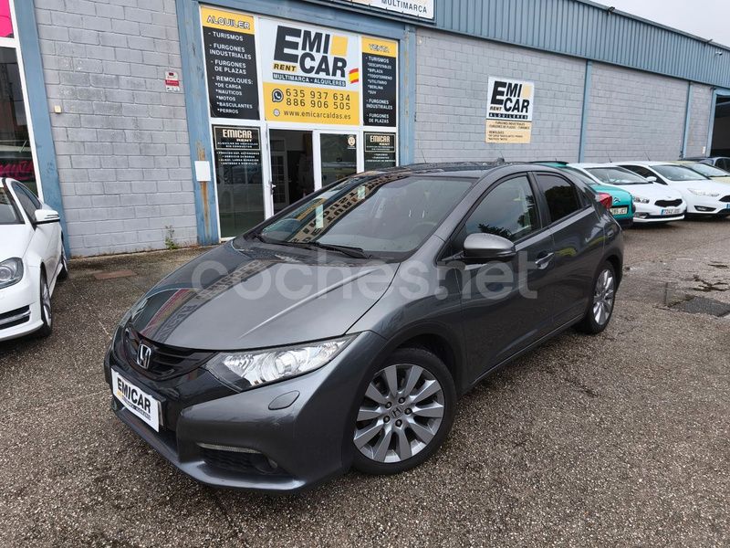 Gris / plata Usado 2014 Honda Civic Executive Berlina | 11.900 € (Caro) - Imagen 1/4