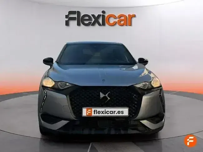 Usado DS Automobiles DS3 Crossback Performance Line Plus 130 CV (95 kW) 2022 Gris SUV