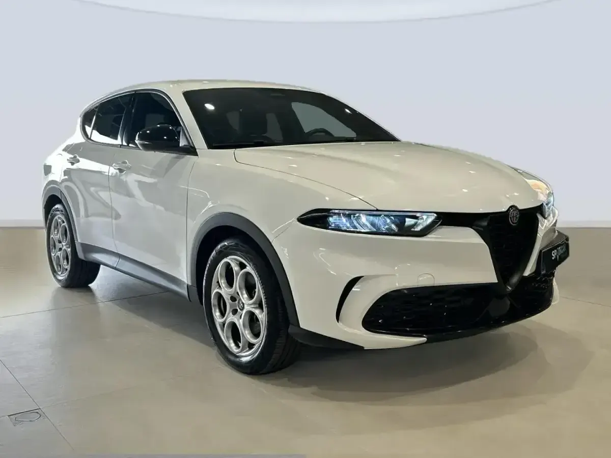 Usado Alfa Romeo Tonale Sprint 130 CV (95 kW) 2023 Blanco SUV