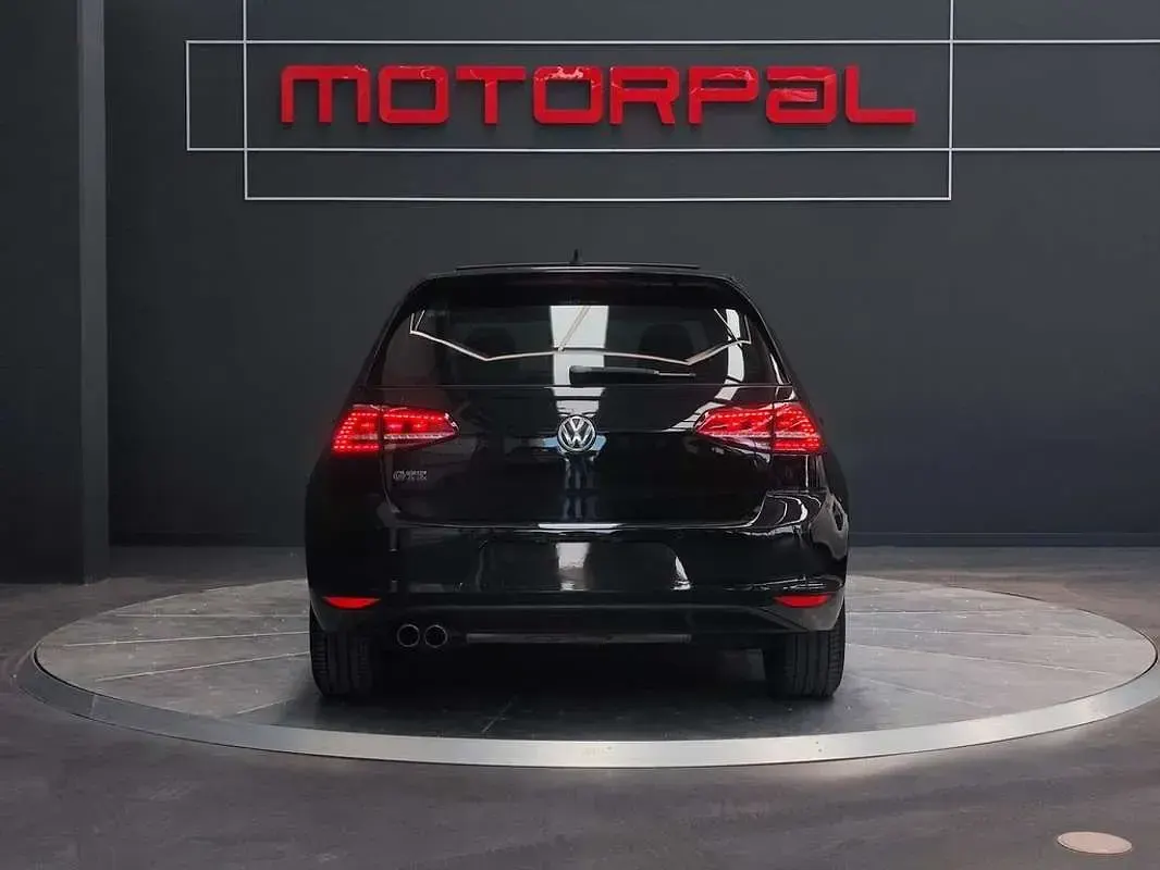 Usado VW Golf VII GTE 204 CV (150 kW) 2014 Negro Utilitario