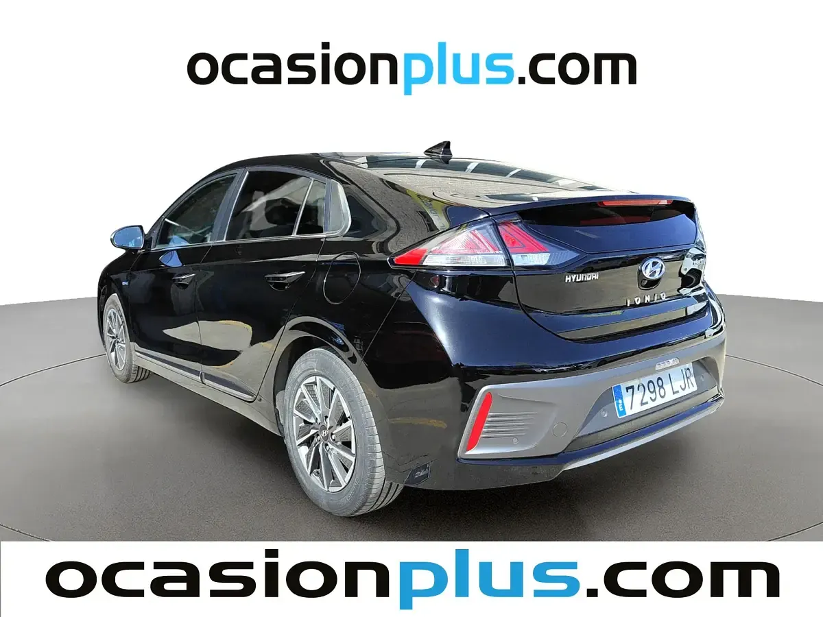 Usado Hyundai Ioniq 100 kW (136 CV) 2020 Negro Utilitario