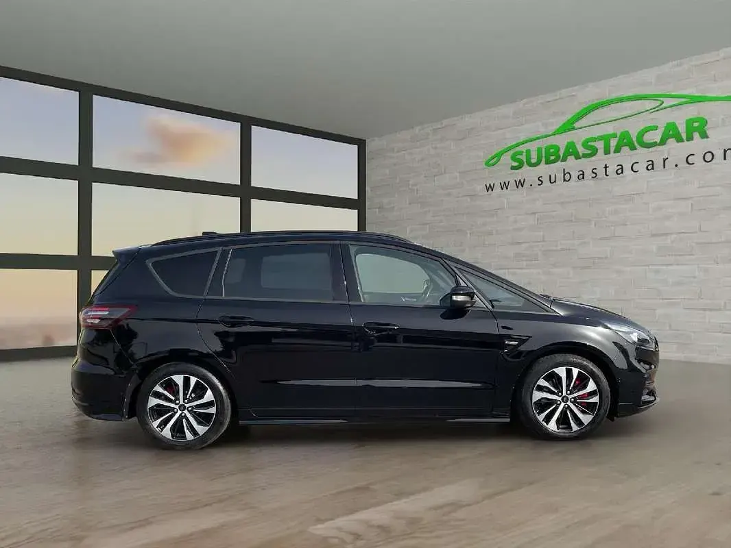 Usado Ford S-MAX ST-Line 190 CV (139 kW) 2021 Negro Monovolumen