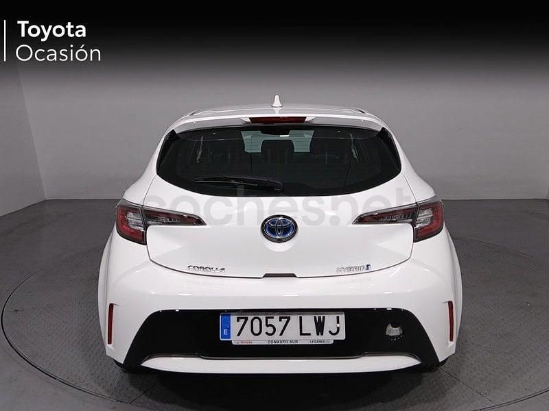 Usado Toyota Corolla Active 122 CV (89 kW) 2022 Blanco Berlina