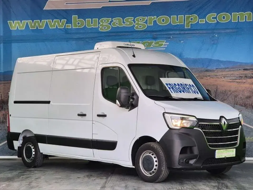 Usado Renault Master 135 CV (99 kW) 2022 Blanco Monovolumen