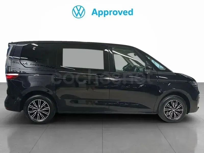 Usado VW Multivan Life 150 CV (110 kW) 2025 Negro Monovolumen