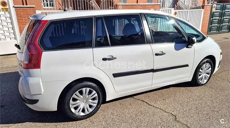 Usado Citroën C4 Exclusive 112 CV (82 kW) 2011 Blanco Berlina