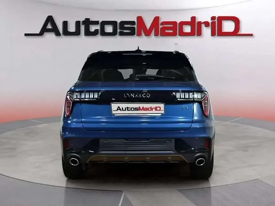 Usado Lynk & Co 01 261 CV (191 kW) 2023 Azul SUV