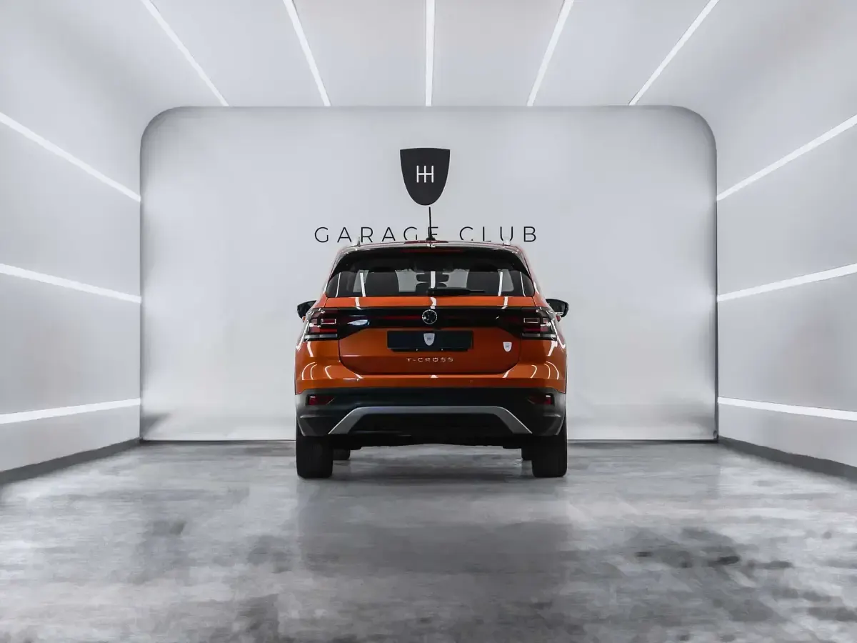 Usado VW T-Cross Sportline 110 CV (80 kW) 2021 Naranja SUV