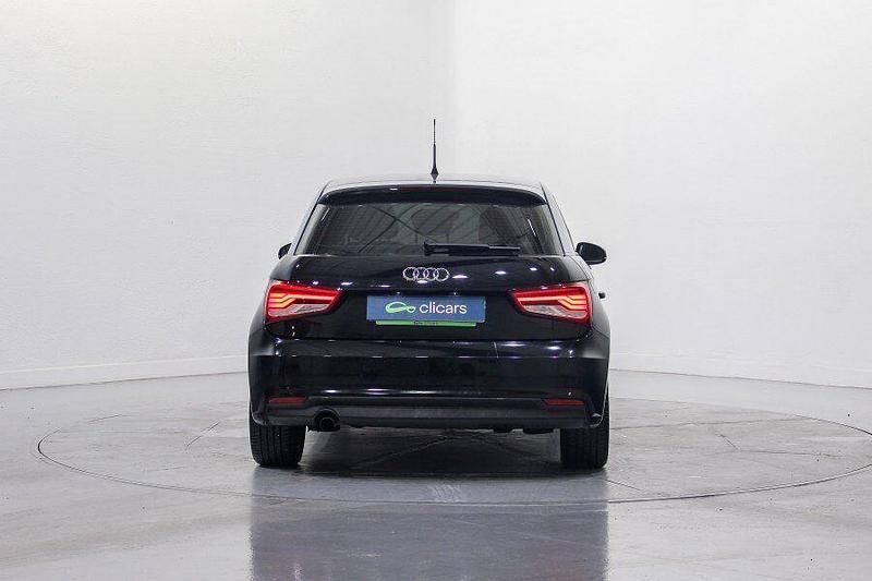 Usado Audi A1 Sportback Attraction 116 CV (85 kW) 2017 Negro Utilitario