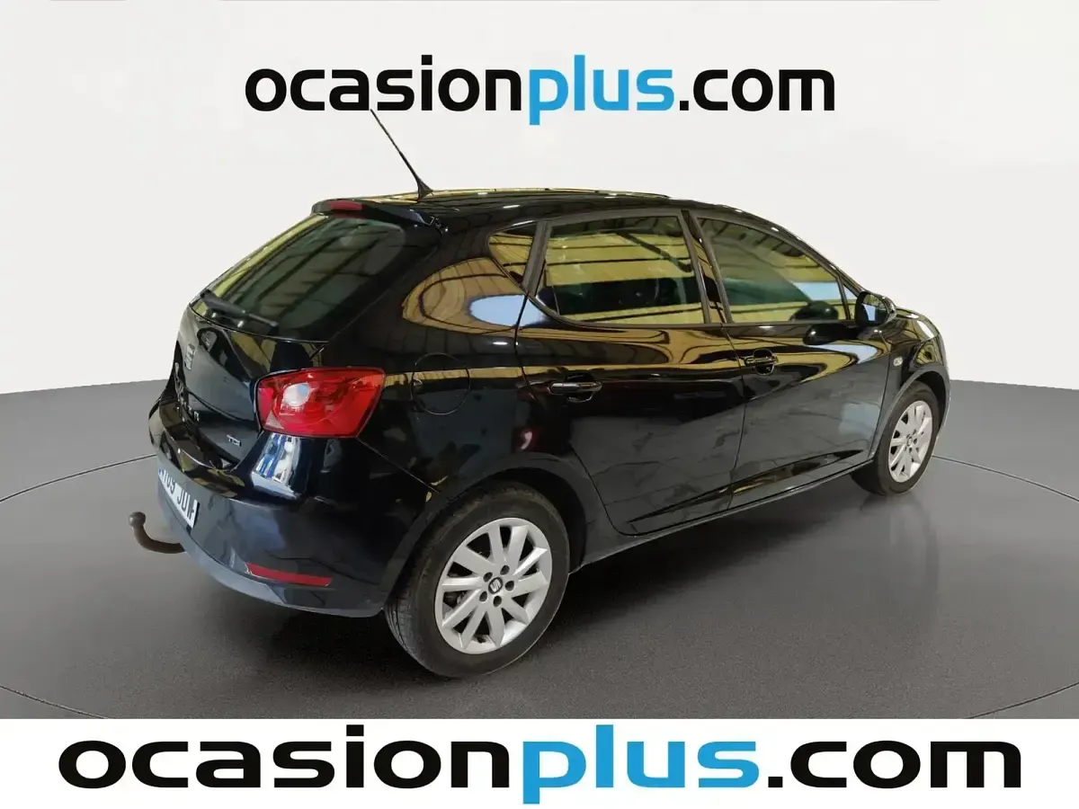 Usado Seat Ibiza Style 105 CV (77 kW) 2015 Negro Utilitario