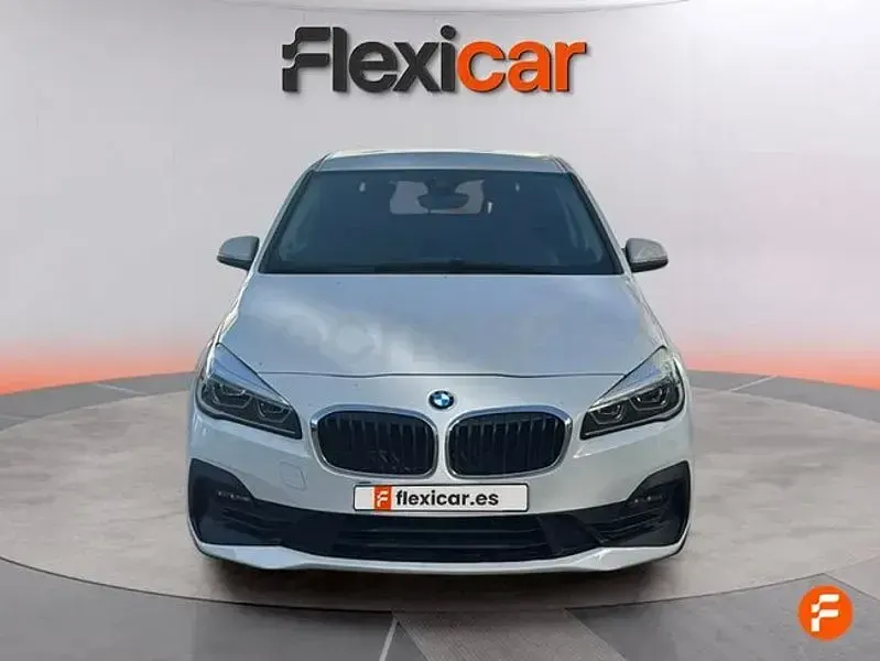 Usado BMW 216 Active Tourer 116 CV (85 kW) 2018 Blanco Monovolumen