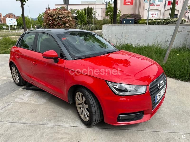 Rojo Usado 2017 Audi A1 Sportback Attraction Utilitario | 13.500 € (Precio justo) - Imagen 1/4