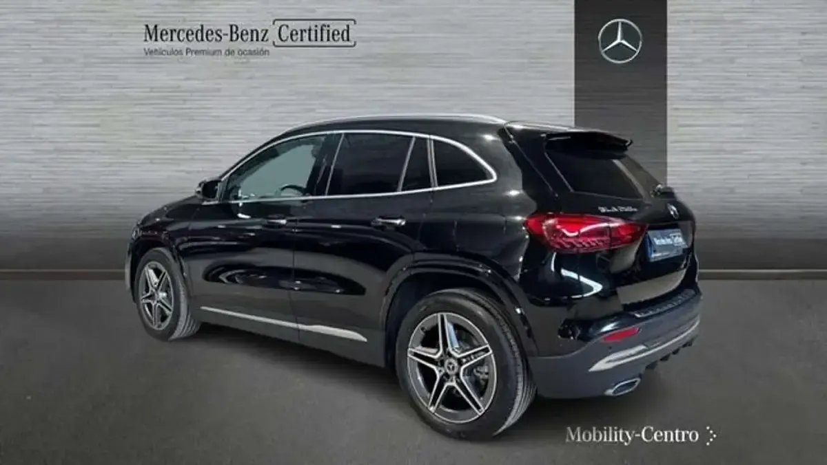 Usado Mercedes GLA250 165 CV (121 kW) 2025 Negro SUV
