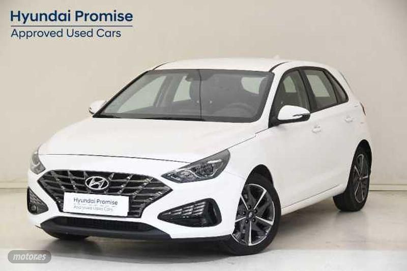 Atlas white Usado 2024 Hyundai i30 | 19.990 € (Un poco caro) - Imagen 1/4