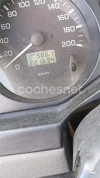 Usado Mitsubishi Montero 160 CV (117 kW) 2005 Gris / plata SUV