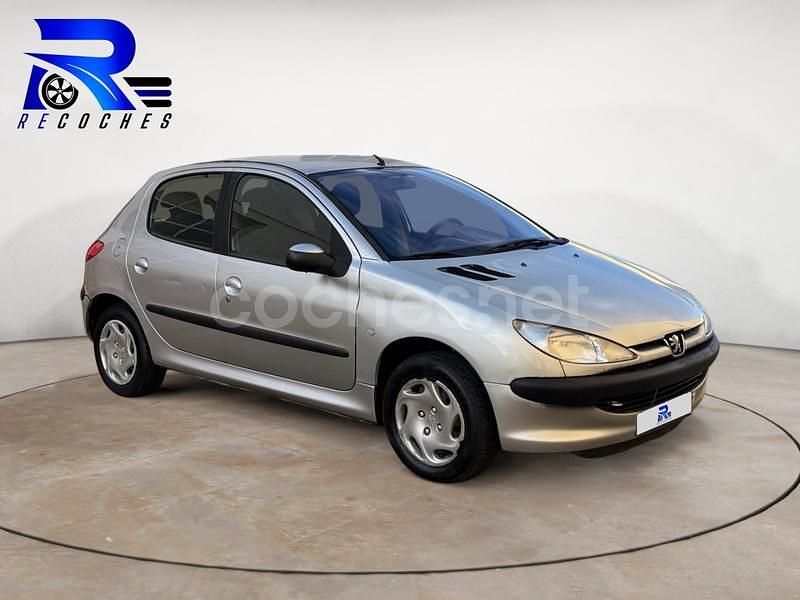 Gris / plata Usado 2003 Peugeot 206 Berlina | 3000 € (Precio justo) - Imagen 1/4