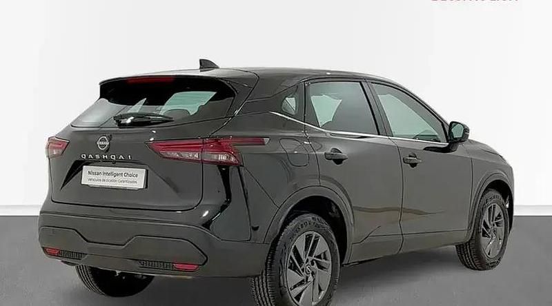 Usado Nissan Qashqai Acenta 158 CV (116 kW) 2024 Negro zaino SUV
