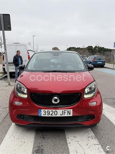 Usado Smart ForFour Proxy 71 CV (52 kW) 2015 Rojo Utilitario