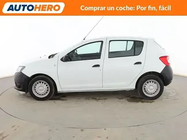 Usado Dacia Sandero Base 75 CV (55 kW) 2015 Blanco Berlina