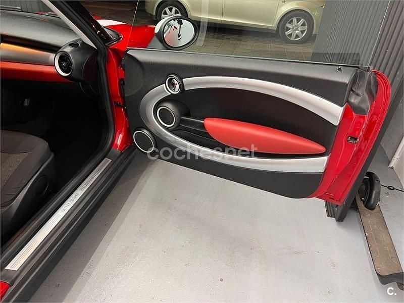 Usado Mini Cooper 120 CV (88 kW) 2009 Rojo Utilitario